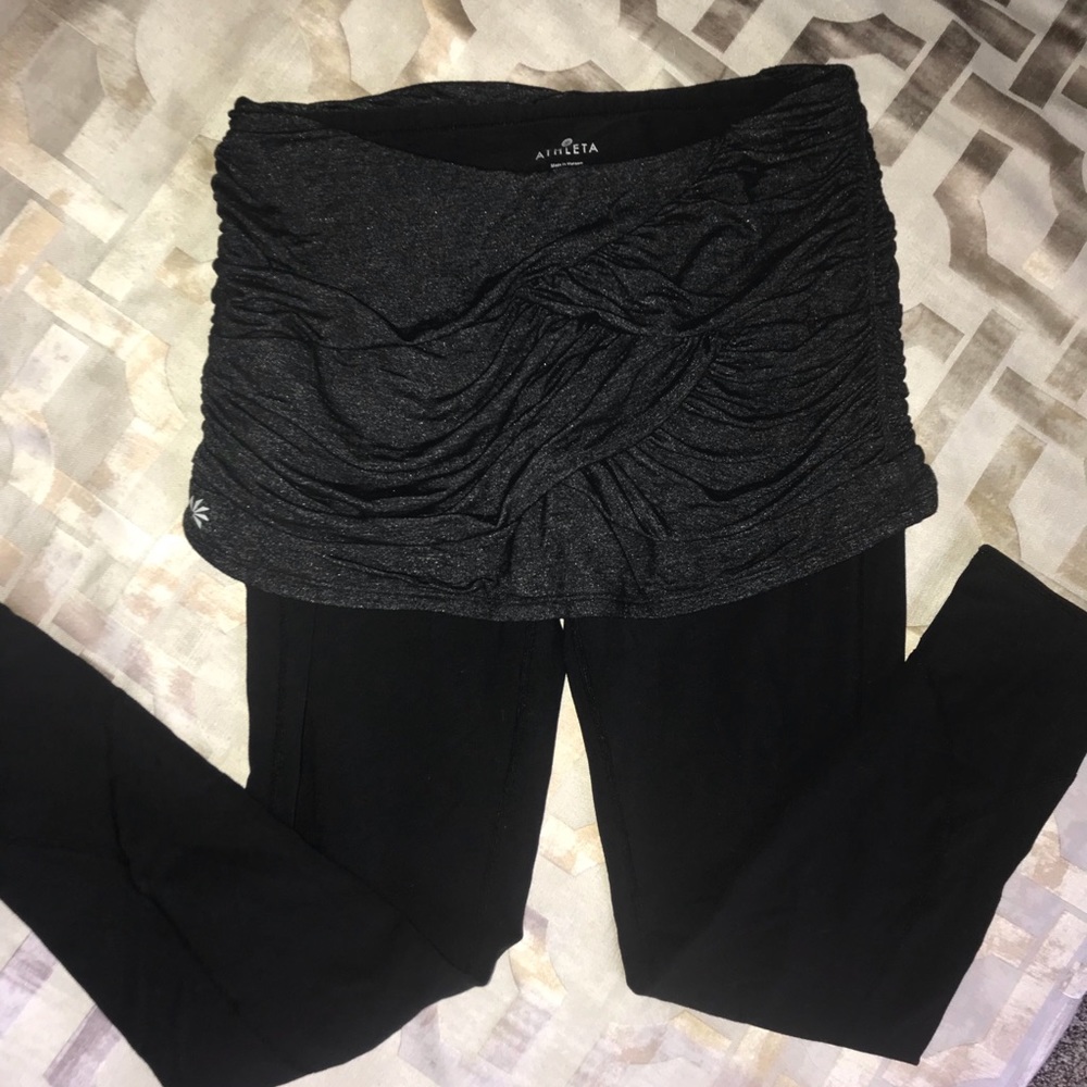 Athletes leggings with skirt